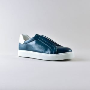 Sneakers in pelle Blu anticata e Bianca